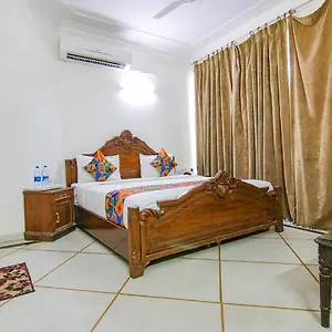 oyo-12311-hotel-emerald.top-gurgaonhotels.com/